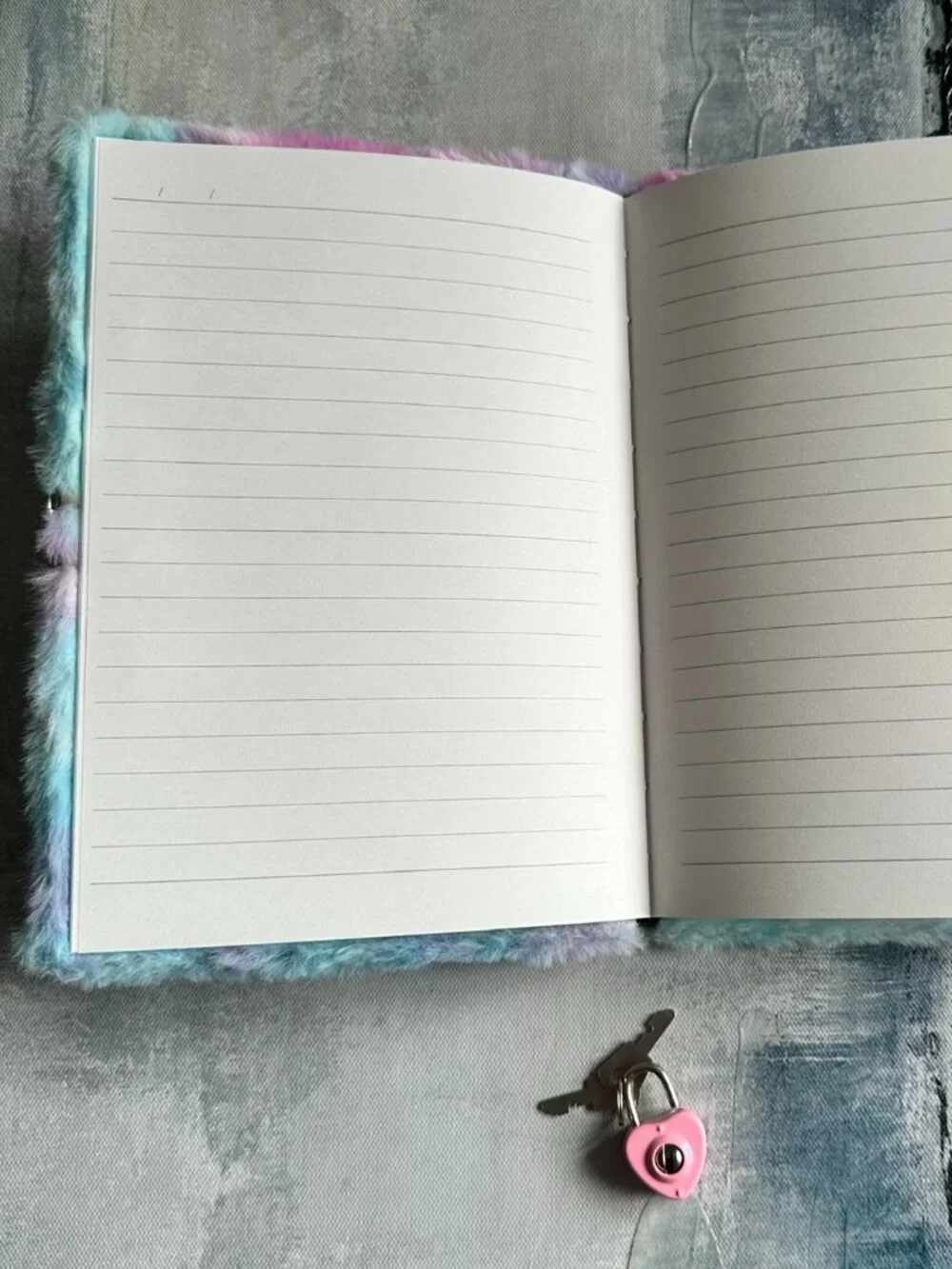 Shiny Glitter Fluffy Cat Diary with Lock